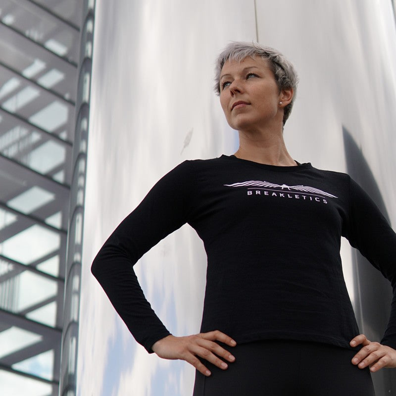 Breakletics long sleeved shirt black