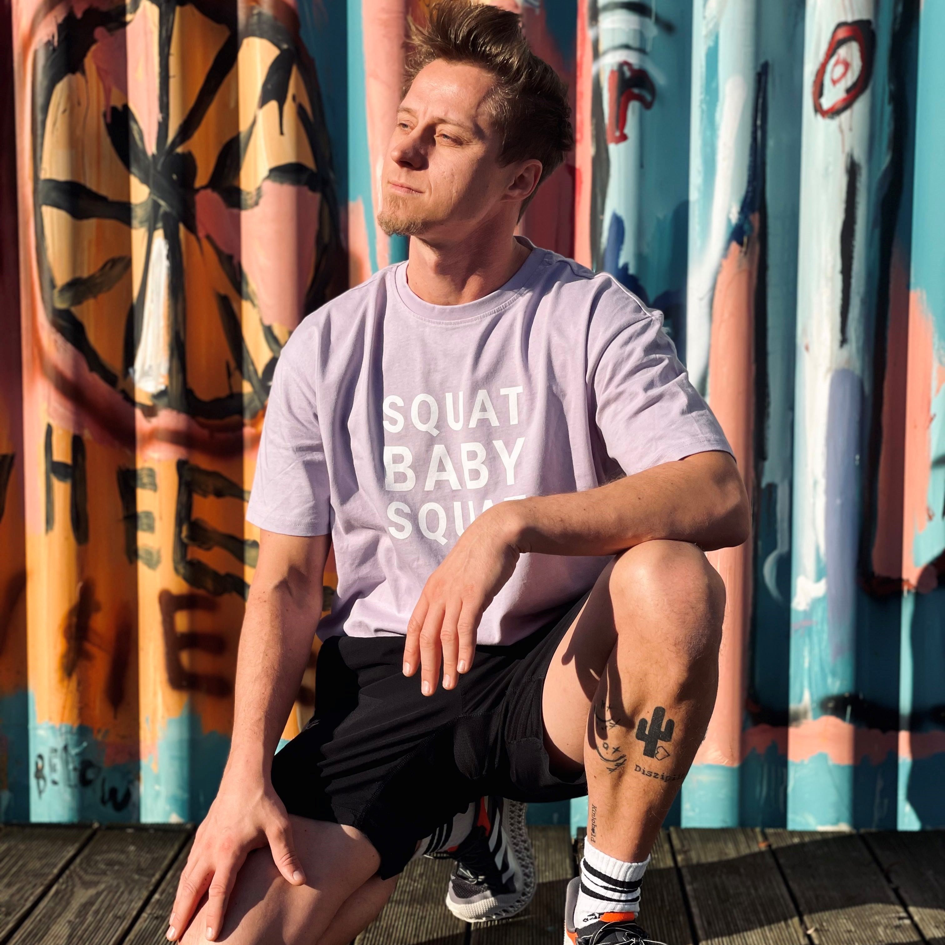 HIIT The Beat Men Oversize Tee Squat Baby Lila, washed-out print